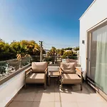 Casa Colore Boutique House מלון