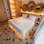 מלון Casa Colore Boutique House *